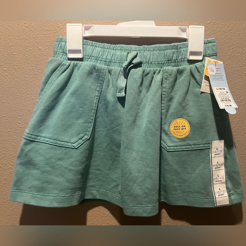 Cat & Jack Green Skort with Pockets